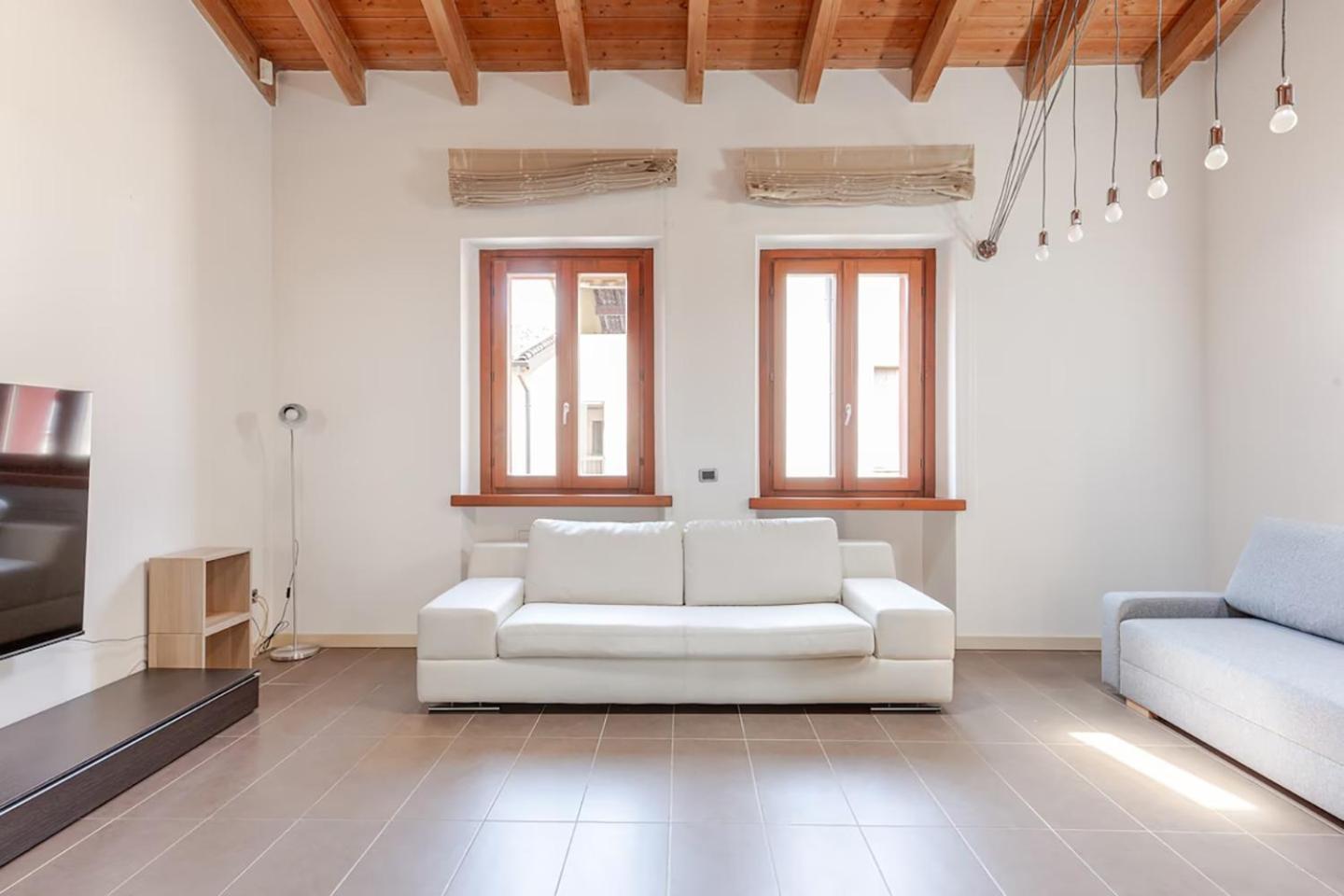 Piacenza Open Space Экстерьер фото